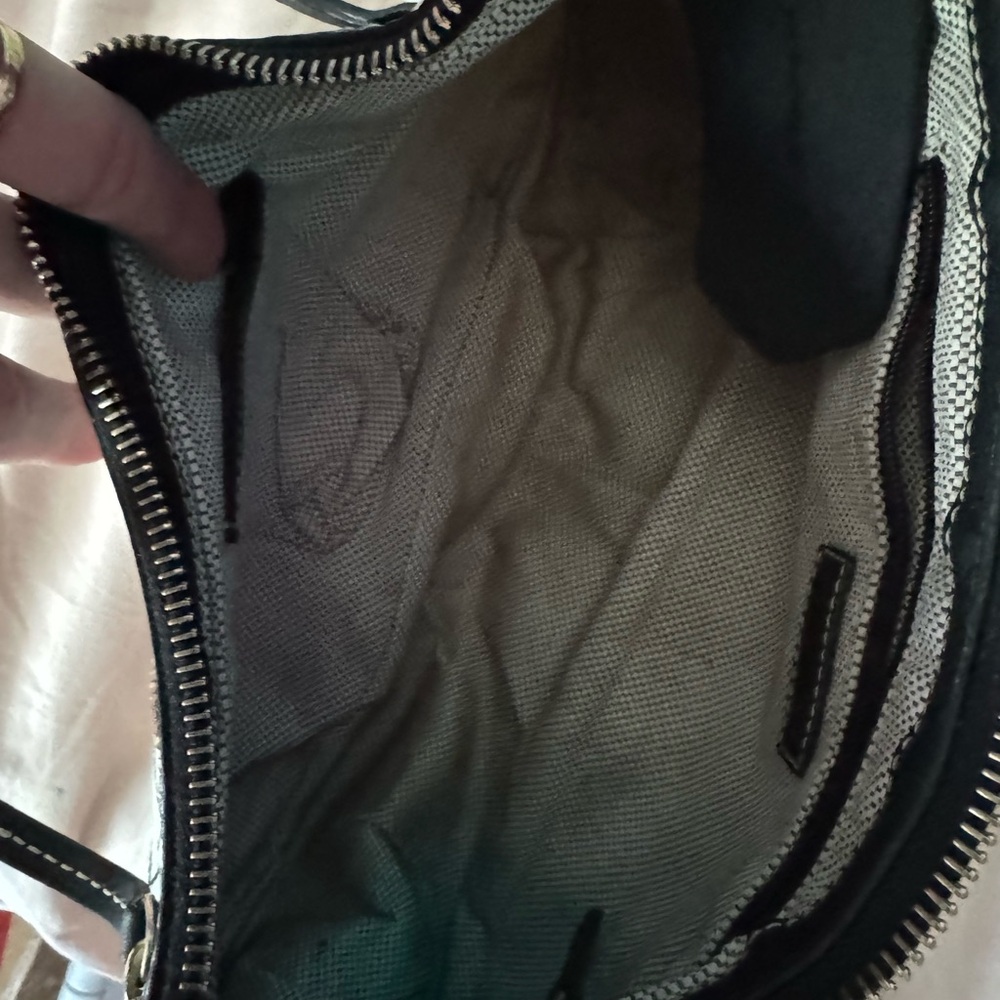 Dooney & Bourke Black and Cream Shoulder Bag - Picture 8 of 9